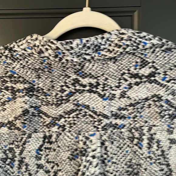 Cache blouse size medium - Picture 6 of 7